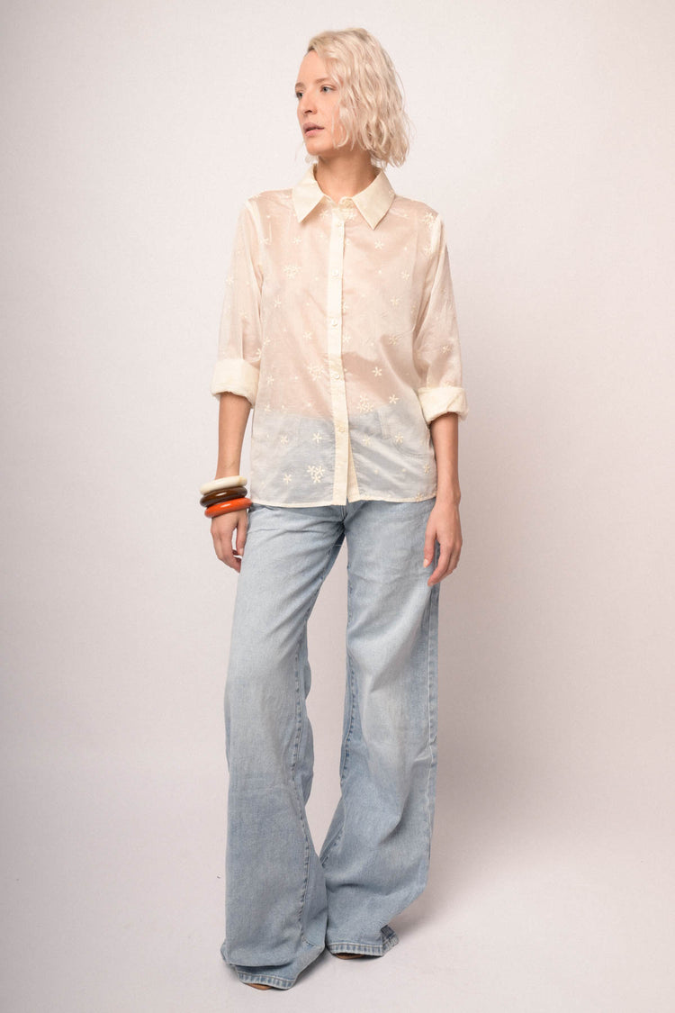 Camicia trasparenze e ricami
