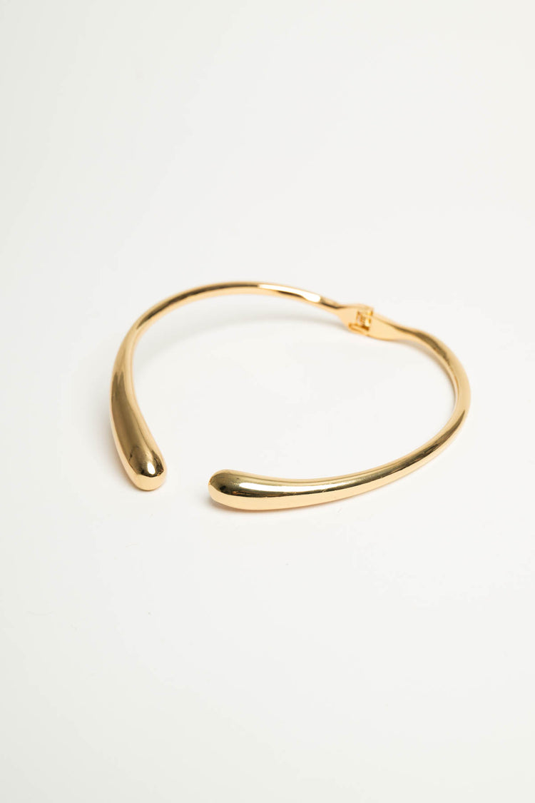 Collana rigida
