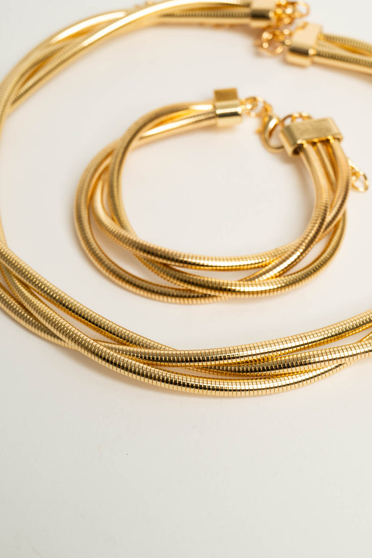 Collana multifili e bracciale