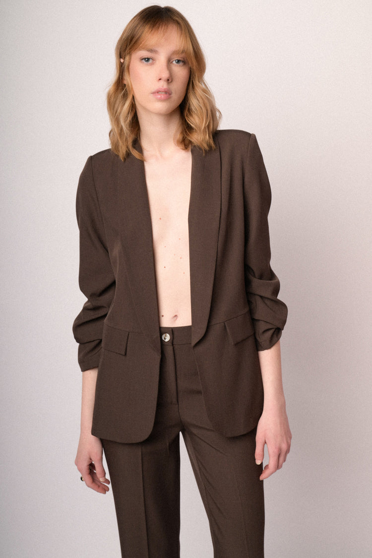 Giacca con manica arricciata