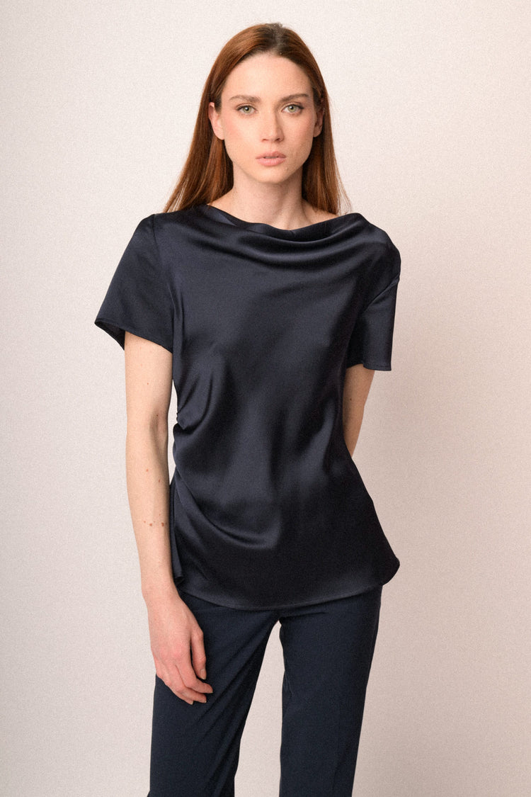T-shirt drappeggiata in raso blu
