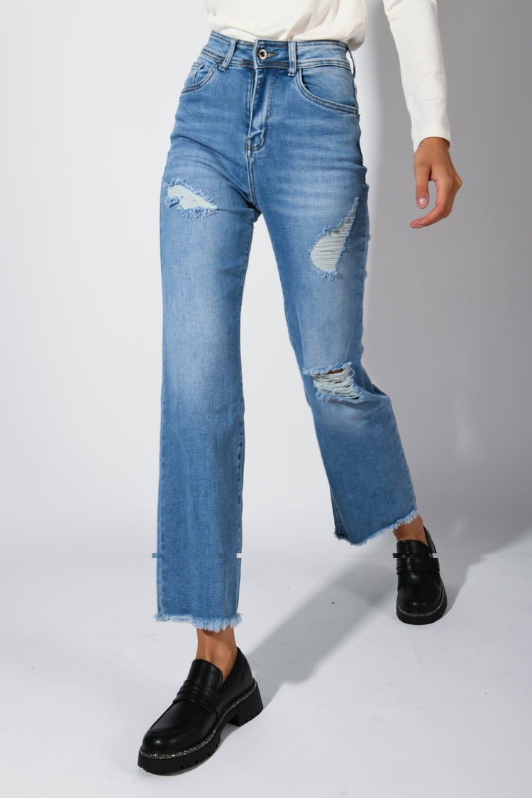 Jeans palazzo con strappi